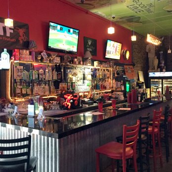 Hurricane Allie's - Bar Area - Bars Near Me - Merriam, Kansas