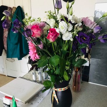 Blake's Florist - English Hedgerow, as delivered - Florists Near Me - London, XGL Blake's Florist - English Hedgerow, as delivered - Florists Near Me - London, XGL