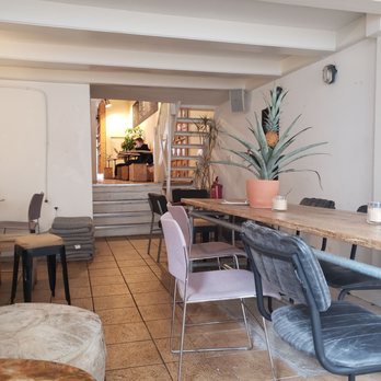 Coffee & Such - Downstairs - Coffee & Tea Near Me - Amsterdam, New Hampshire