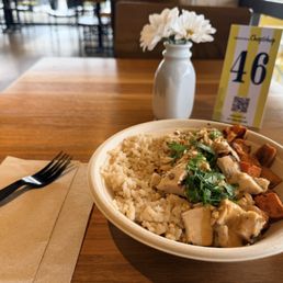Thai Coconut Chicken Bowl [gf]