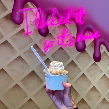 Milky Cereal Bar - Obsessed with the decor of this place! Super IG worthy. - Ice Cream & Frozen Yogurt Near Me - Kapolei, Hawaii