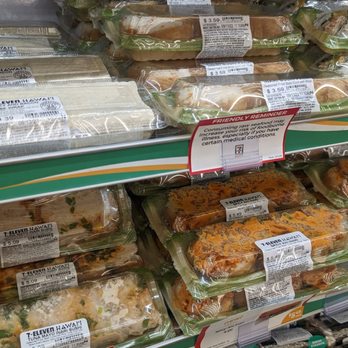 7-Eleven Hawaii - These inari sushi filled with poke taste better than the $15 equivalent on the mainland - Convenience Stores Near Me - Haleiwa, Hawaii 7-Eleven Hawaii - These inari sushi filled with poke taste better than the $15 equivalent on the mainland - Convenience Stores Near Me - Haleiwa, Hawaii