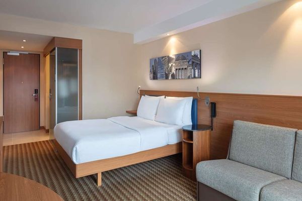 Hampton by Hilton Berlin City West by null
