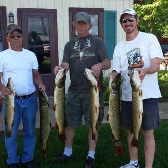Cozy Corner Cottages - Spring Fishing - Hotels Near Me - Onalaska, Wisconsin Cozy Corner Cottages - Spring Fishing - Hotels Near Me - Onalaska, Wisconsin