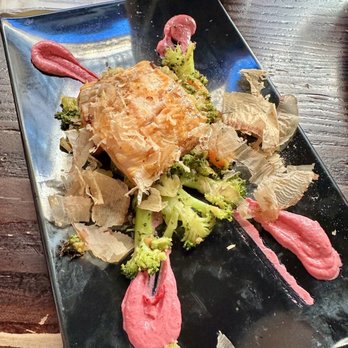 La Bartola - Salmon Tataki - Tapas Bars Near Me - Seville, SE