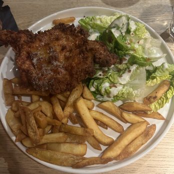 Devonshire Arms - Chicken schnitzel - Pubs Near Me - Bakewell, DBY Devonshire Arms - Chicken schnitzel - Pubs Near Me - Bakewell, DBY