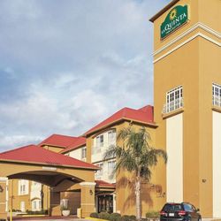 La Quinta by Wyndham Houston Hobby Airport - Exterior