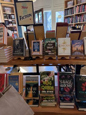 Old Town Books by null