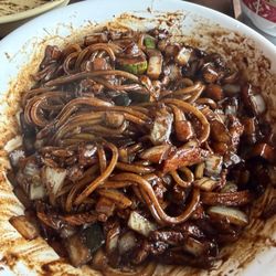 Gan Jjajang