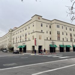 Silver Street Market - Outside view