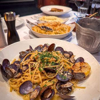 Lou & Mickey's - Linguine & Manila Clams - Steakhouses Near Me - San Diego, California Lou & Mickey's - Linguine & Manila Clams - Steakhouses Near Me - San Diego, California
