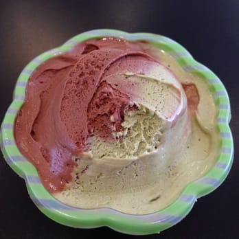 G For Gelato - like a flower？the pistachio is the best! - Ice Cream & Frozen Yogurt Near Me - Scarborough, Ontario