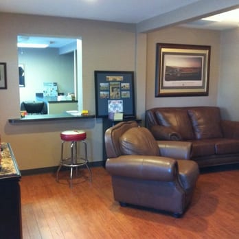 Innovative Auto Works - Come enjoy a cup of coffee in our customer lounge - Auto Repair Near Me - Plano, Texas