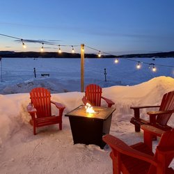 Red Paddle Bistro - Patio