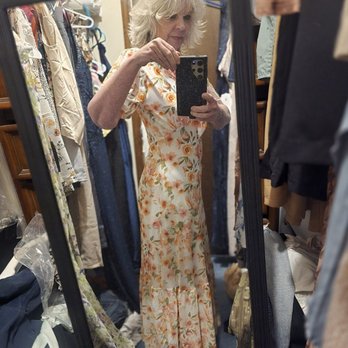 Ross Dress for Less - Under $20 - Women's Clothing Near Me - Acworth, Georgia Ross Dress for Less - Under $20 - Women's Clothing Near Me - Acworth, Georgia