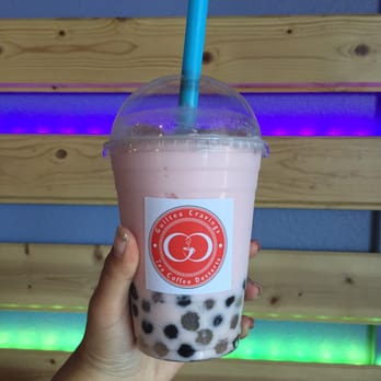 Guiltea Cravings - Strawberry Cream Blend with white & brown boba - Coffee & Tea Near Me - San Diego, California