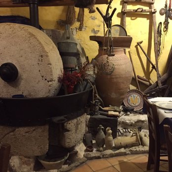 MATES - Italian Near Me - Caltabellotta, AG