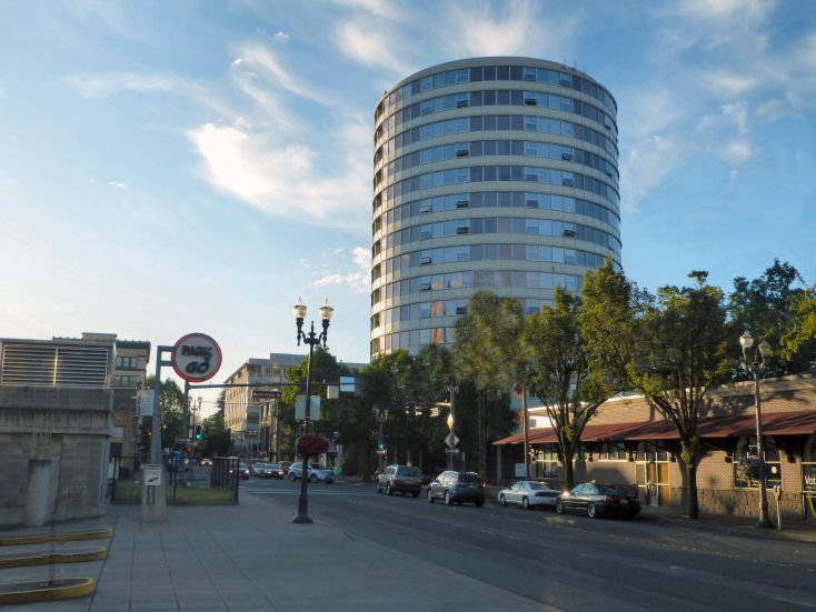 SMITH TOWER APARTMENTS Updated July 2024 515 Washington St