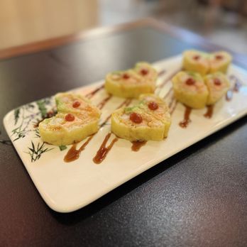 Nomu Izakaya - Nomu blossom roll - Japanese Near Me - Jacksonville, Florida Nomu Izakaya - Nomu blossom roll - Japanese Near Me - Jacksonville, Florida