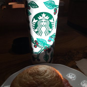 Starbucks - Coffee & Tea Near Me - Cedar Rapids, Iowa
