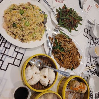 Sun Sui Wah Seafood Restaurant - Lots of sharable options - Seafood Near Me - Richmond, British Columbia