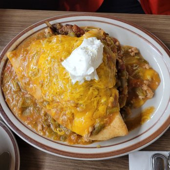 Jerry's Cafe - "Cherelle's Choice" lots of yum. Pork wad delicious. Good size portion. - New Mexican Cuisine Near Me - Gallup, New Mexico Jerry's Cafe - "Cherelle's Choice" lots of yum. Pork wad delicious. Good size portion. - New Mexican Cuisine Near Me - Gallup, New Mexico