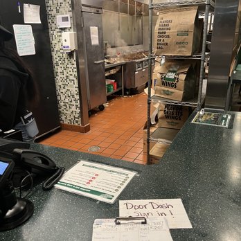 Wingstop - Zoom in to see how Salmonella and Food Poisioning Spread!!!!! - Chicken Wings Near Me - Lancaster, Texas
