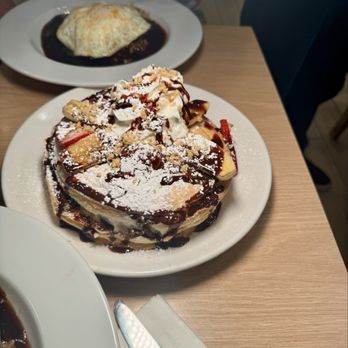 Aloha Kitchen - Strawberry banana Soufflé - Breakfast & Brunch Near Me - Honolulu, Hawaii