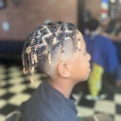 Bunny The Barber - Low drop fade and 2 strand twist