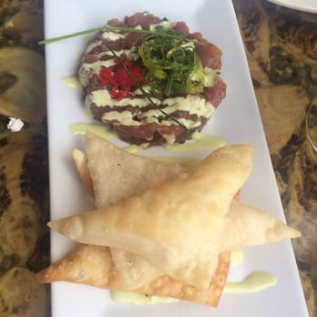 Galley Kitchen & Bar - Tuna Poke - Tapas/Small Plates Near Me - Scituate, Massachusetts