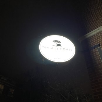Ten Mile House - American Near Me - Evanston, Illinois Ten Mile House - American Near Me - Evanston, Illinois