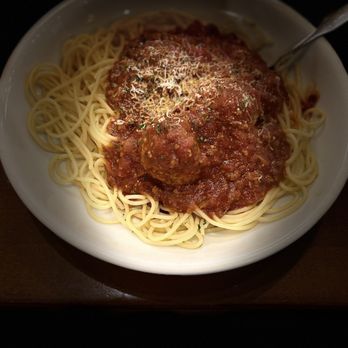 Olive Garden Italian Restaurant - Spaghetti with meatballs - Italian Near Me - Clovis, California Olive Garden Italian Restaurant - Spaghetti with meatballs - Italian Near Me - Clovis, California