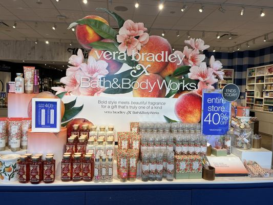 Bath & Body Works, 180 N 12th Ave, Hanford, CA 93230, US - MapQuest