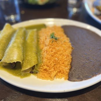 Salsitas Grill - Enchiladas w/ green sauce - Tacos Near Me - La Plata, Maryland Salsitas Grill - Enchiladas w/ green sauce - Tacos Near Me - La Plata, Maryland