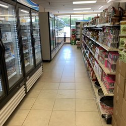 Zaytuna Halal Market - The endless aisles of choices.