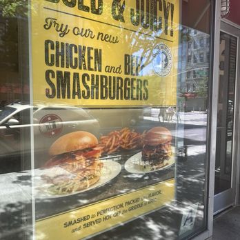 Blue Ribbon Fried Chicken - Chicken Wings Near Me - New York, New York