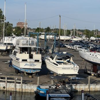 Sindbads Restaurant & Marina - Dry Dock - Seafood Near Me - Detroit, Michigan Sindbads Restaurant & Marina - Dry Dock - Seafood Near Me - Detroit, Michigan