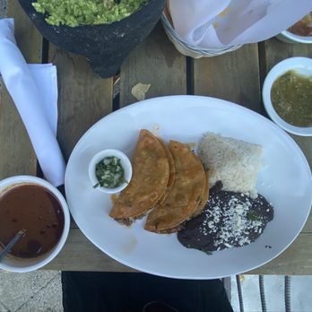 Centro Cocina Mexicana - quesabirrira and condone, rice, refried black beans - Mexican Near Me - Sacramento, California Centro Cocina Mexicana - quesabirrira and condone, rice, refried black beans - Mexican Near Me - Sacramento, California