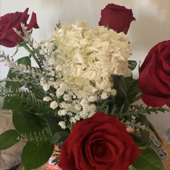 Ary's Flowers - Roses - Floral Designers Near Me - Long Beach, California