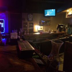 Pickles Pub - One side up at the bar.