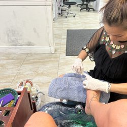 Lux Nail Bar