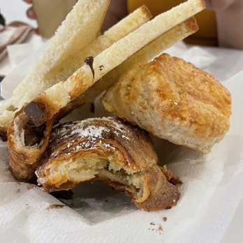 FRIEDA - Baker's basket. - Cafes Near Me - Philadelphia, Pennsylvania FRIEDA - Baker's basket. - Cafes Near Me - Philadelphia, Pennsylvania