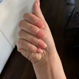 Hard gel mani with clean cuticles Hard gel mani with clean cuticles