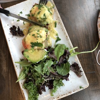 First Watch - BLT Benedict - Breakfast & Brunch Near Me - Hendersonville, Tennessee