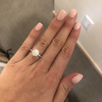 Roosevelt Nails Bar - Nail Salons Near Me - Seattle, Washington