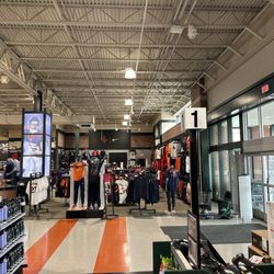DICK'S Sporting Goods