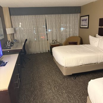 DoubleTree by Hilton Hotel Billings - Room - Hotels Near Me - Billings, Montana DoubleTree by Hilton Hotel Billings - Room - Hotels Near Me - Billings, Montana