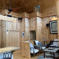 Toccoa House Properties - Living room