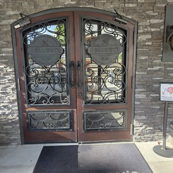 Delaney's Tavern - Entrance - New American Near Me - Orlando, Florida