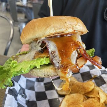 Middle James Brewery - Mahalo chicken sandwich - Breweries Near Me - Pineville, North Carolina Middle James Brewery - Mahalo chicken sandwich - Breweries Near Me - Pineville, North Carolina